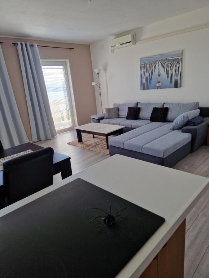 Apartments Velic 茨里克韦尼察 外观 照片
